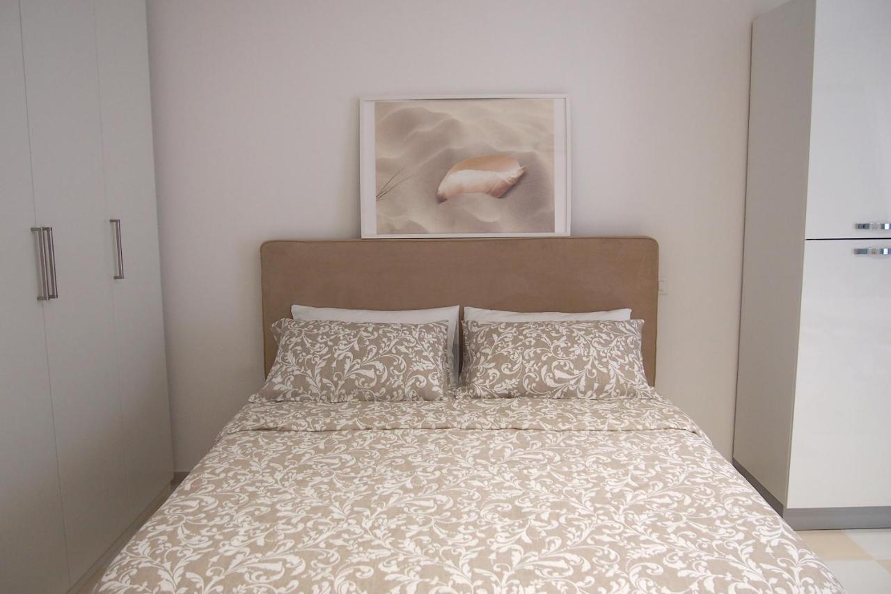 Le Rose Beach & Suites Appartamenti Fronte Mare A Villarosa Martinsicuro Ngoại thất bức ảnh
